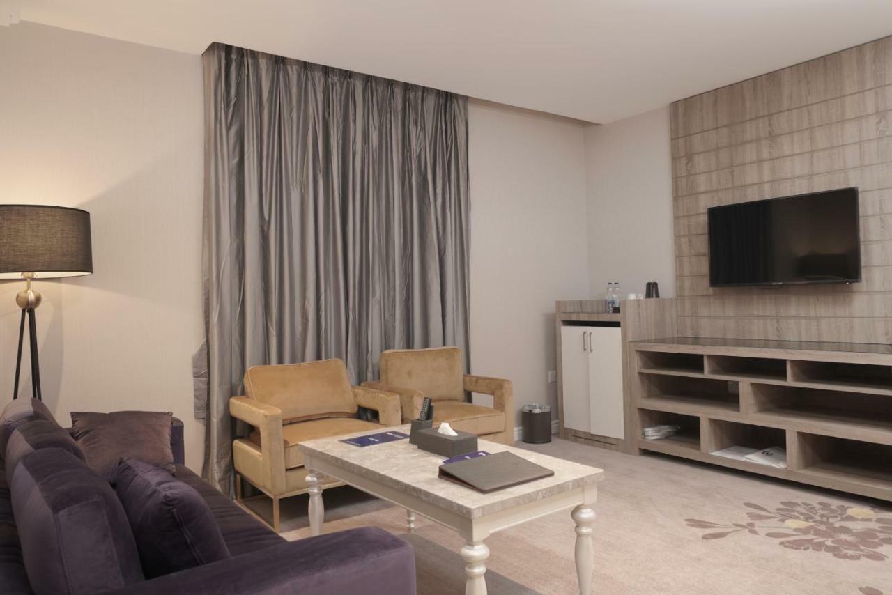 Swiss In Park Tabuk Hotel ภายนอก รูปภาพ